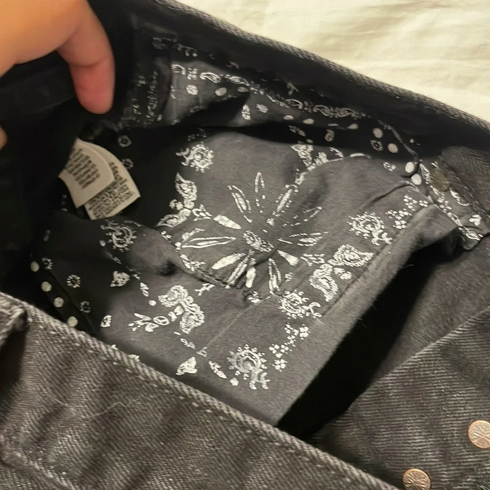 We the Free Black Cut Off Denim Shorts - Picture 5 of 6